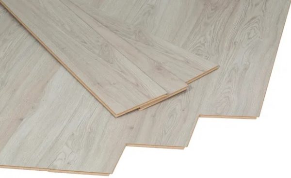 Suelo laminado intenso 8mm Brits efecto madera gris AC5 BG210 (1,99m²)